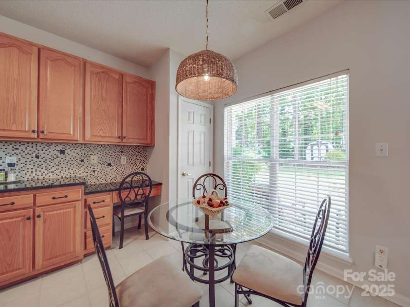 8623 Cedar Hollow Lane, Huntersville, NC 28078.  MLS# CAR4248316, YatesRealty ID 17148. Kitchen