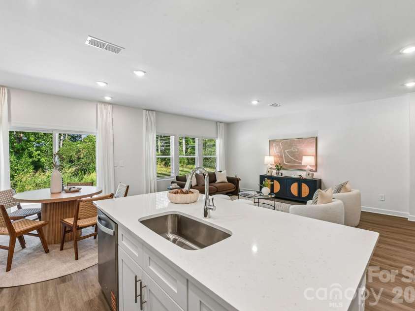 2088 Sunflower Circle, Newton, NC 28658.  MLS# CAR4375590, YatesRealty ID 17149. 