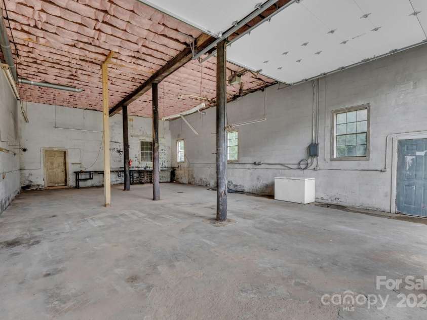 2664 Charles Teague Place, Lenoir, NC 28645.  MLS# CAR4200790, YatesRealty ID 1715. 