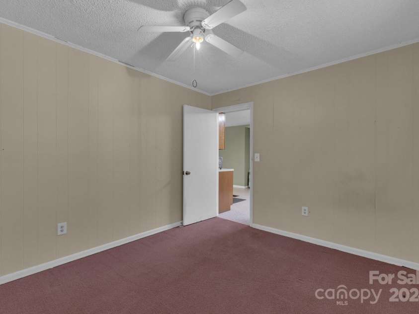 2664 Charles Teague Place, Lenoir, NC 28645.  MLS# CAR4200790, YatesRealty ID 1715. 