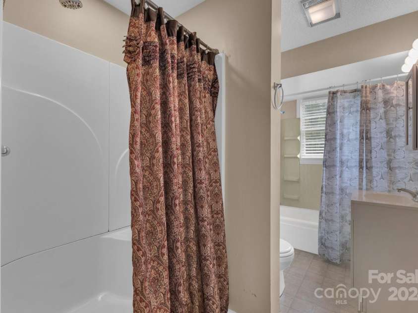 2664 Charles Teague Place, Lenoir, NC 28645.  MLS# CAR4200790, YatesRealty ID 1715. 