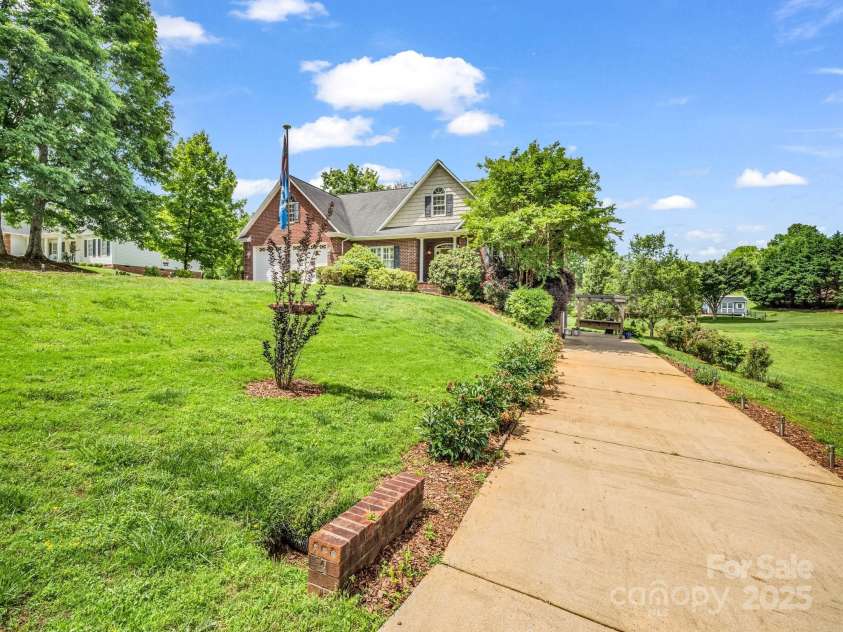 262 Woodridge Drive, Rutherfordton, NC 28139.  MLS# CAR4258071, YatesRealty ID 17150. Lower Driveway