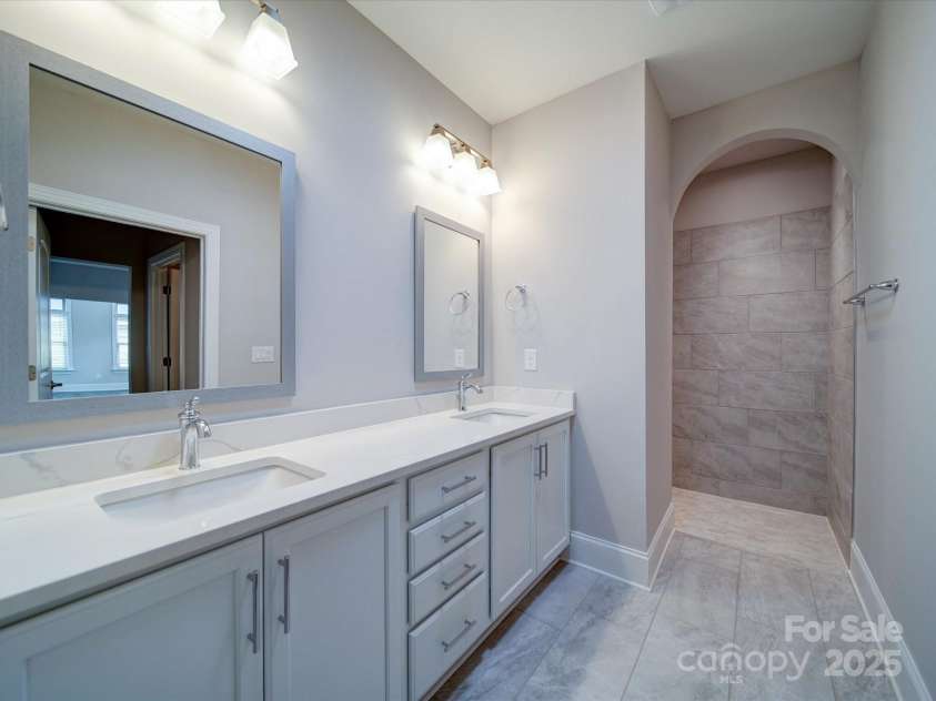 405 Newstyle Way, Gastonia, NC 28056.  MLS# CAR4256128, YatesRealty ID 17151. 