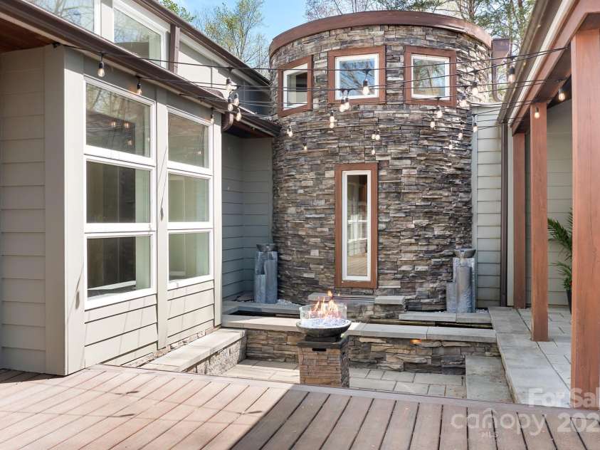 3249 Ivey Creek Road, Maiden, NC 28650.  MLS# CAR4241380, YatesRealty ID 17153. 