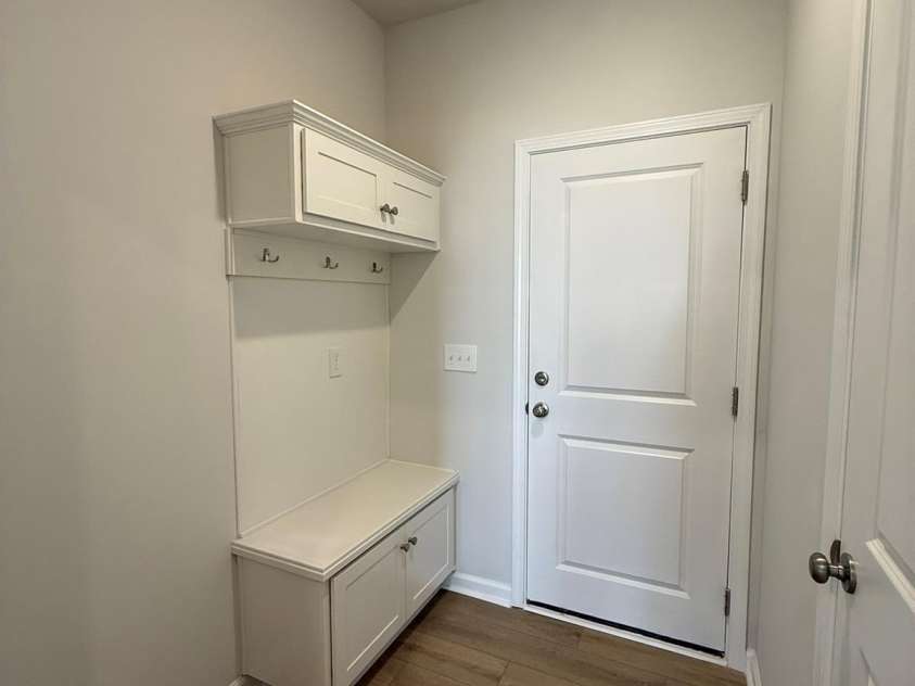 6340 Abelia Avenue, Charlotte, NC 28269.  MLS# CAR4362681, YatesRealty ID 17154. 