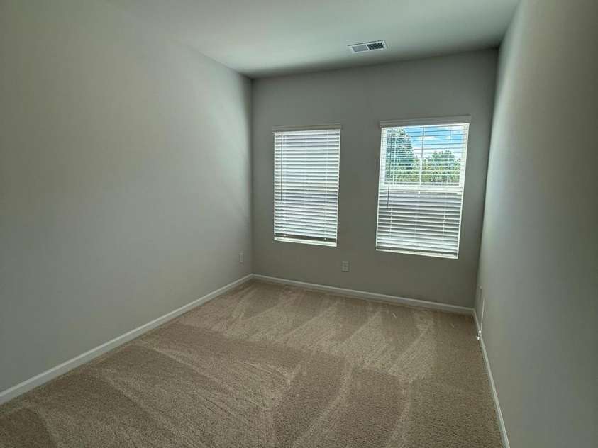 6340 Abelia Avenue, Charlotte, NC 28269.  MLS# CAR4362681, YatesRealty ID 17154. 