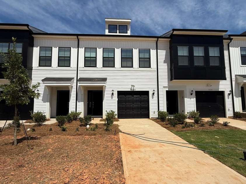 6340 Abelia Avenue, Charlotte, NC 28269.  MLS# CAR4362681, YatesRealty ID 17154. Homesite 80 features a Dahlia A floorplan 