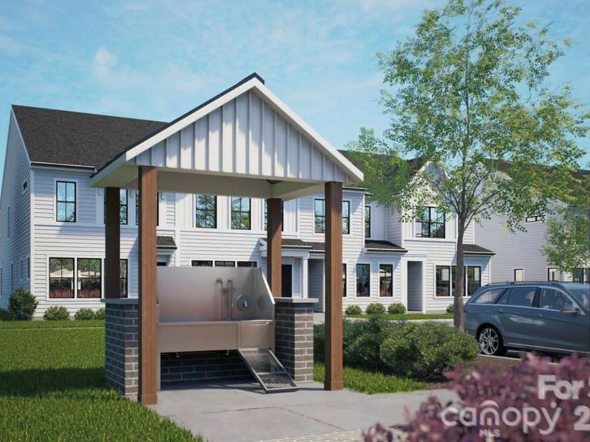 6340 Abelia Avenue, Charlotte, NC 28269.  MLS# CAR4410219, YatesRealty ID 17154. 