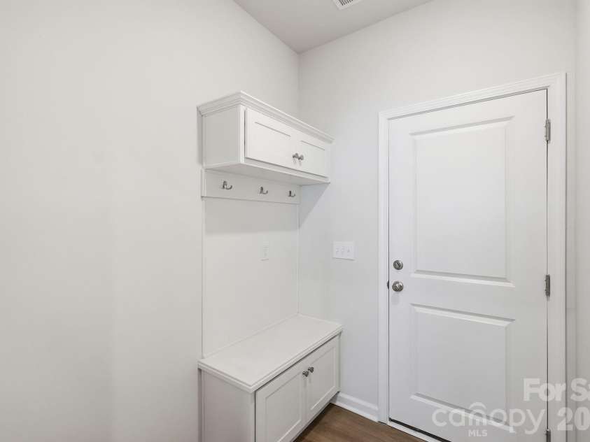 6340 Abelia Avenue, Charlotte, NC 28269.  MLS# CAR4410219, YatesRealty ID 17154. 