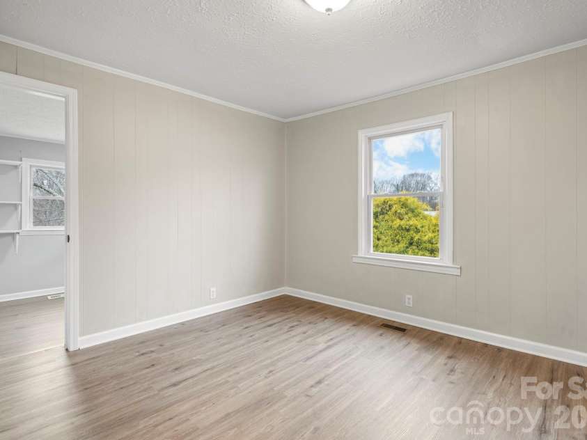 626 Concord Street, Morganton, NC 28655.  MLS# CAR4334214, YatesRealty ID 17156. 