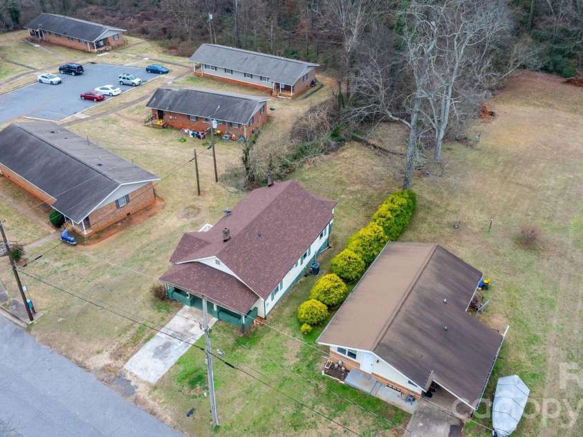 626 Concord Street, Morganton, NC 28655.  MLS# CAR4334214, YatesRealty ID 17156. 