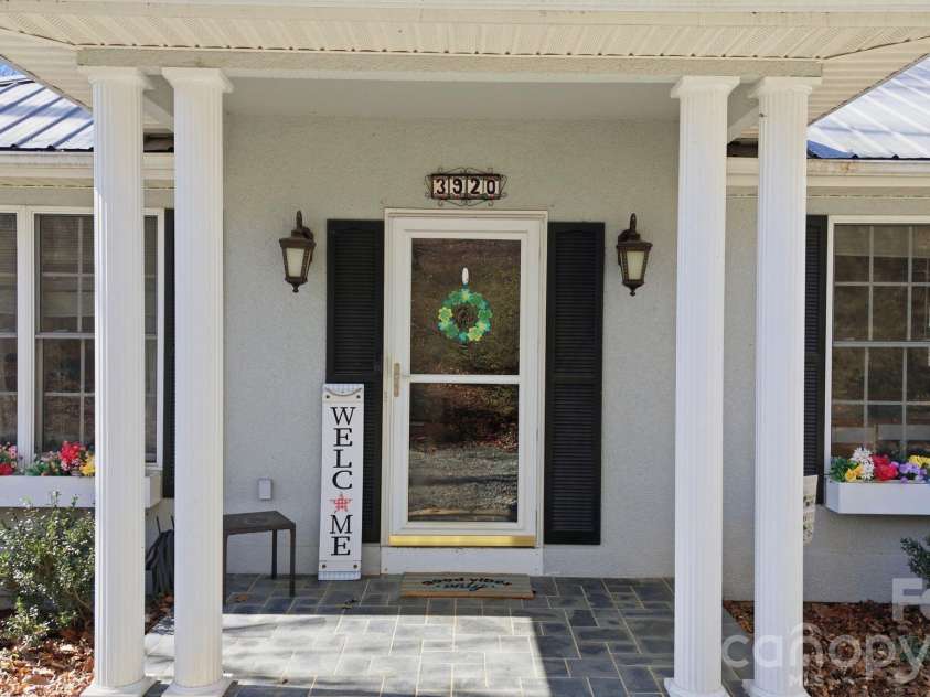 3920 Old Mountain Road, Lexington, NC 27292.  MLS# CAR4358907, YatesRealty ID 17158. 