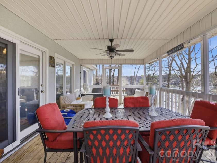 3920 Old Mountain Road, Lexington, NC 27292.  MLS# CAR4358907, YatesRealty ID 17158. 