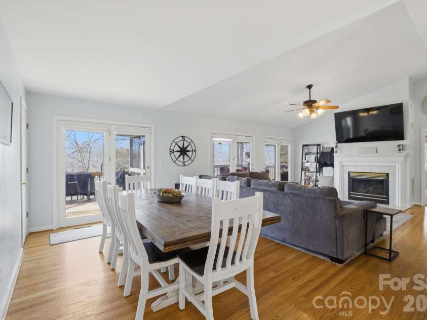 3920 Old Mountain Road, Lexington, NC 27292.  MLS# CAR4358907, YatesRealty ID 17158. 