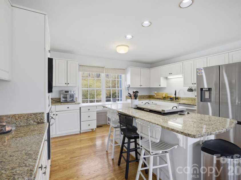 3920 Old Mountain Road, Lexington, NC 27292.  MLS# CAR4358907, YatesRealty ID 17158. 