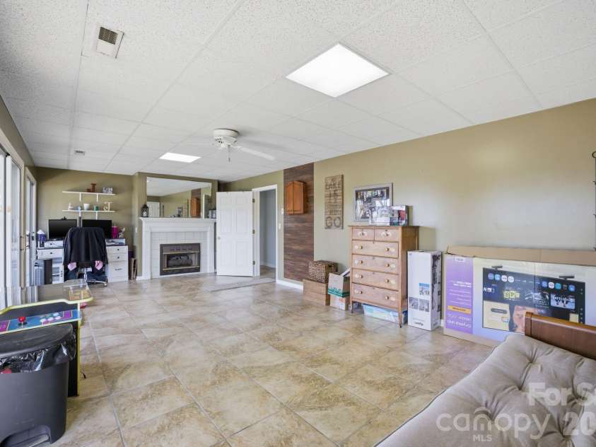3920 Old Mountain Road, Lexington, NC 27292.  MLS# CAR4358907, YatesRealty ID 17158. 