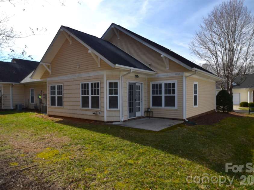 2331 Granville Place, Monroe, NC 28110.  MLS# CAR4346911, YatesRealty ID 17159. 