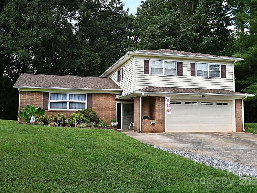 3211 Hollyhill Circle, Valdese, NC 28690.  MLS# CAR4174468, YatesRealty ID 1716. 
