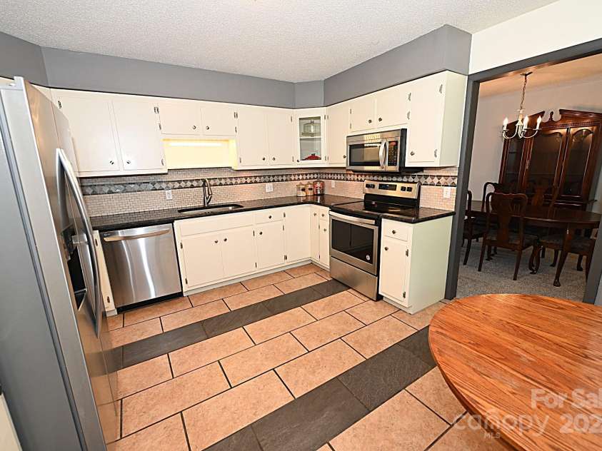 3211 Hollyhill Circle, Valdese, NC 28690.  MLS# CAR4174468, YatesRealty ID 1716. 