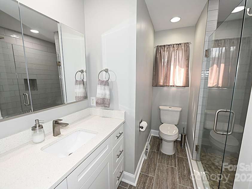 3211 Hollyhill Circle, Valdese, NC 28690.  MLS# CAR4174468, YatesRealty ID 1716. 