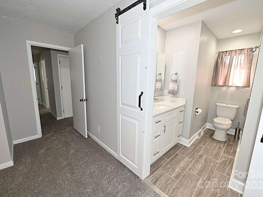 3211 Hollyhill Circle, Valdese, NC 28690.  MLS# CAR4174468, YatesRealty ID 1716. 