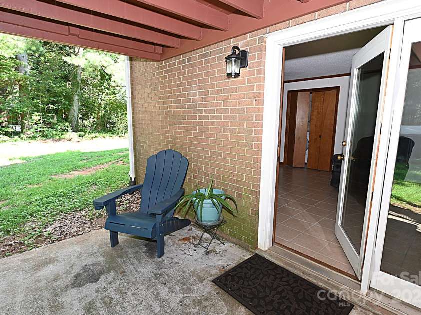 3211 Hollyhill Circle, Valdese, NC 28690.  MLS# CAR4174468, YatesRealty ID 1716. 