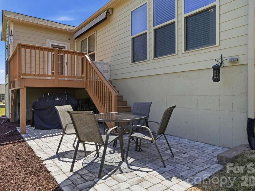 1635 Carolina Orchards Boulevard, Fort Mill, SC 29715.  MLS# CAR4370605, YatesRealty ID 17161. 