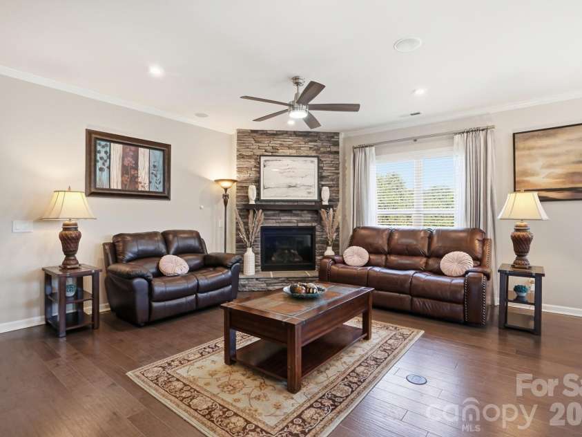 1635 Carolina Orchards Boulevard, Fort Mill, SC 29715.  MLS# CAR4370605, YatesRealty ID 17161. Great Room