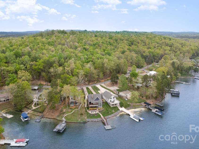 602 Shoreline Road, New London, NC 28127.  MLS# CAR4246630, YatesRealty ID 17161. 