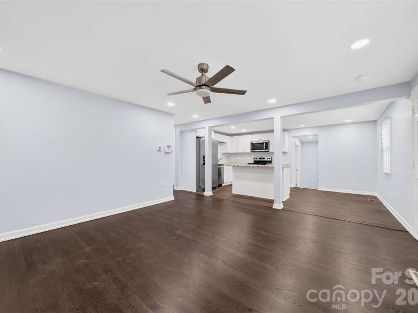 841 Mcarthur Avenue, Charlotte, NC 28206.  MLS# CAR4374189, YatesRealty ID 17162. 