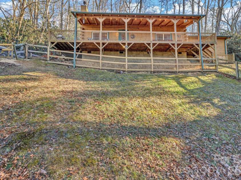 45 Ginger Lane, Waynesville, NC 28785.  MLS# CAR4392741, YatesRealty ID 17164. 