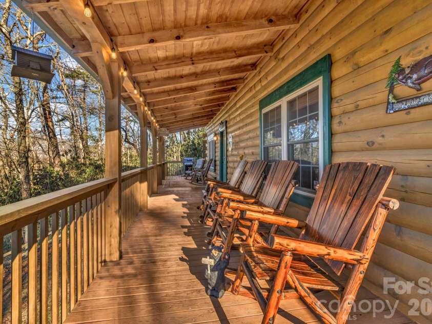 45 Ginger Lane, Waynesville, NC 28785.  MLS# CAR4392741, YatesRealty ID 17164. 