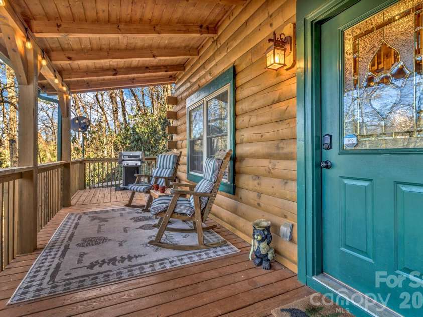 45 Ginger Lane, Waynesville, NC 28785.  MLS# CAR4392741, YatesRealty ID 17164. 