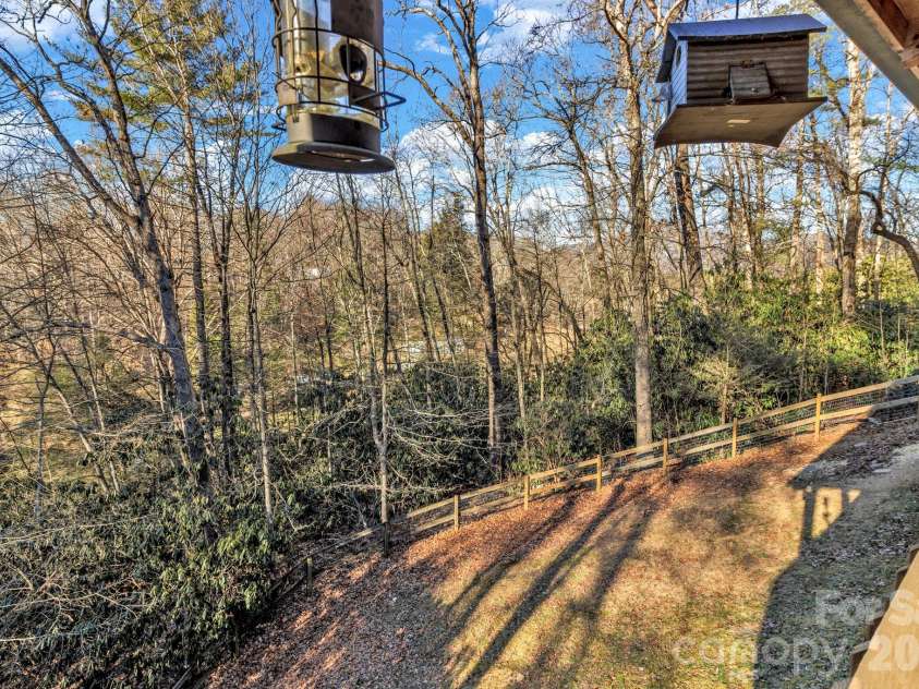 45 Ginger Lane, Waynesville, NC 28785.  MLS# CAR4392741, YatesRealty ID 17164. 