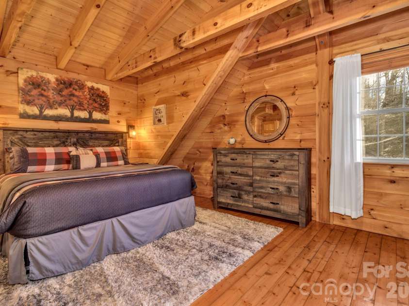 45 Ginger Lane, Waynesville, NC 28785.  MLS# CAR4392741, YatesRealty ID 17164. 