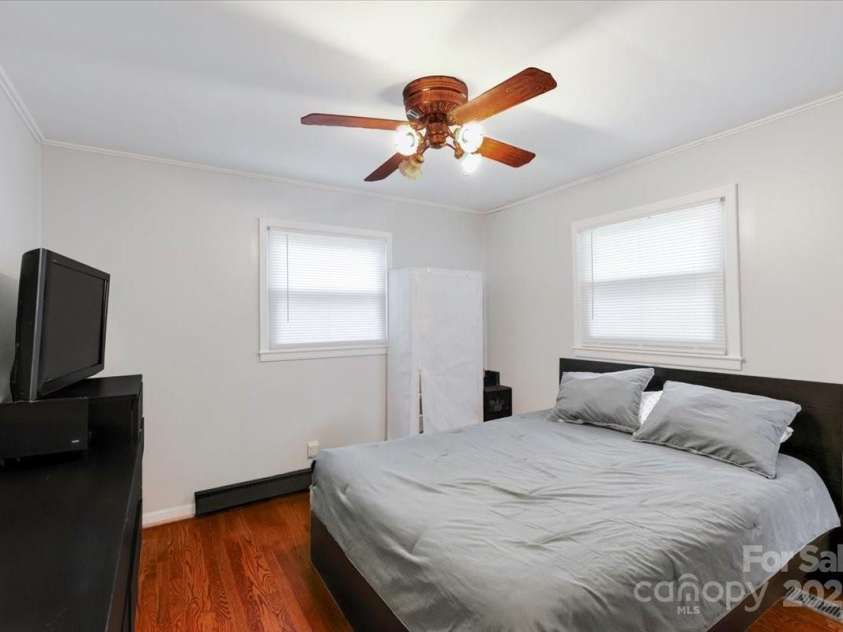 8 Northbrook Drive, York, SC 29745.  MLS# CAR4239609, YatesRealty ID 17164. 