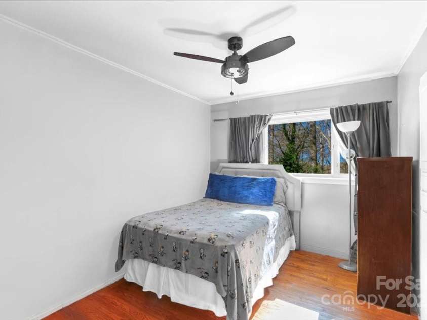 8 Northbrook Drive, York, SC 29745.  MLS# CAR4239609, YatesRealty ID 17164. 