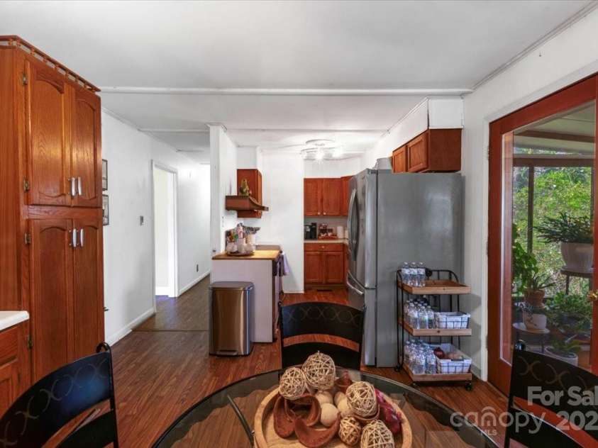 8 Northbrook Drive, York, SC 29745.  MLS# CAR4239609, YatesRealty ID 17164. 