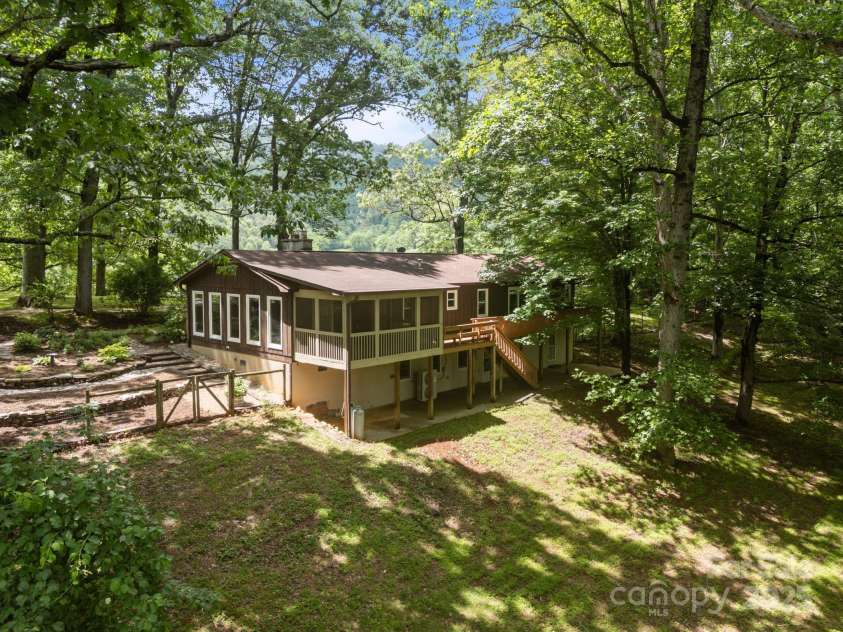 1128 Forest Street, Mars Hill, NC 28754.  MLS# CAR4254715, YatesRealty ID 17165. 