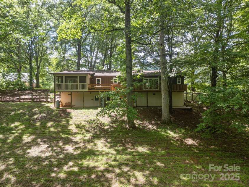 1128 Forest Street, Mars Hill, NC 28754.  MLS# CAR4254715, YatesRealty ID 17165. 