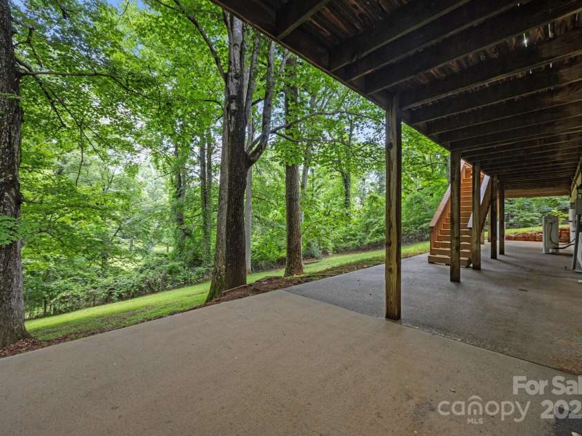 1128 Forest Street, Mars Hill, NC 28754.  MLS# CAR4254715, YatesRealty ID 17165. 