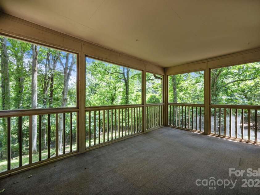 1128 Forest Street, Mars Hill, NC 28754.  MLS# CAR4254715, YatesRealty ID 17165. 