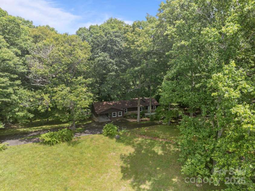 1128 Forest Street, Mars Hill, NC 28754.  MLS# CAR4254715, YatesRealty ID 17165. 