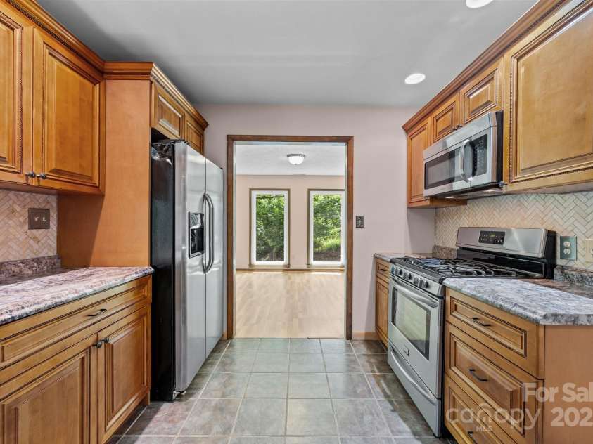 1128 Forest Street, Mars Hill, NC 28754.  MLS# CAR4254715, YatesRealty ID 17165. 