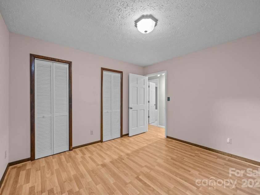 1128 Forest Street, Mars Hill, NC 28754.  MLS# CAR4254715, YatesRealty ID 17165. 