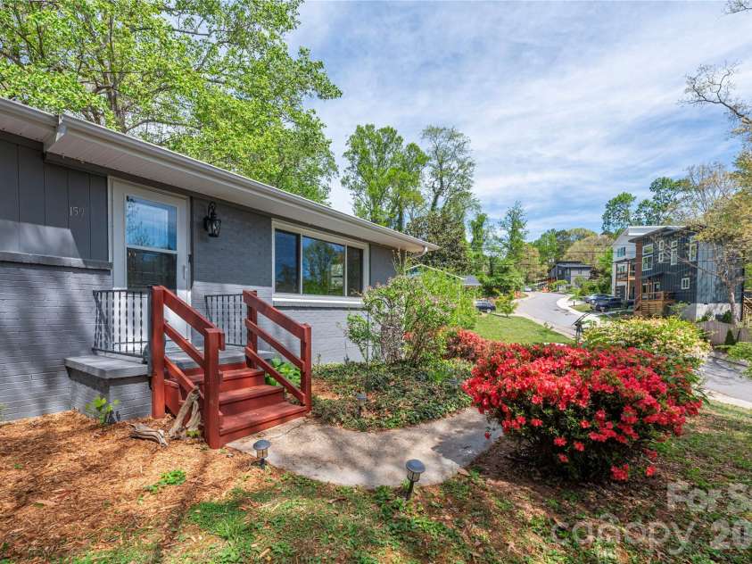 159 Sand Hill Road, Asheville, NC 28806.  MLS# CAR4370635, YatesRealty ID 17165. 
