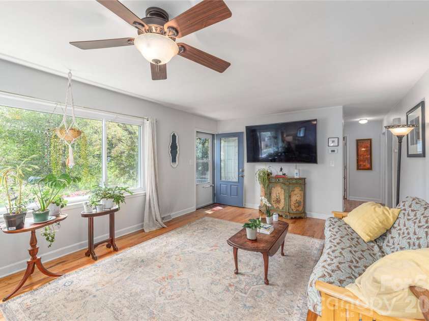 159 Sand Hill Road, Asheville, NC 28806.  MLS# CAR4370635, YatesRealty ID 17165. 