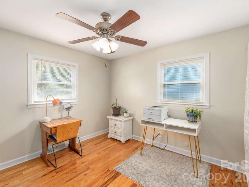 159 Sand Hill Road, Asheville, NC 28806.  MLS# CAR4370635, YatesRealty ID 17165. 