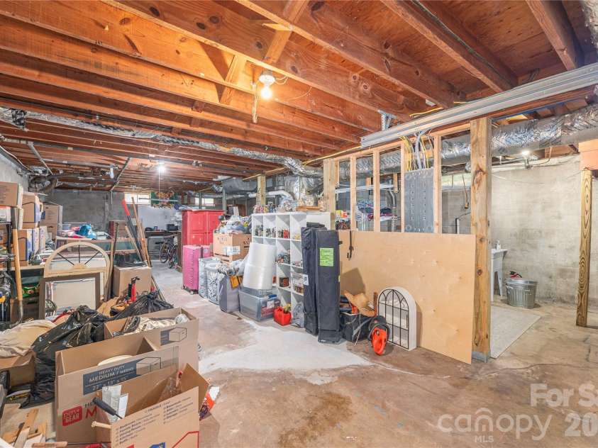 159 Sand Hill Road, Asheville, NC 28806.  MLS# CAR4370635, YatesRealty ID 17165. 
