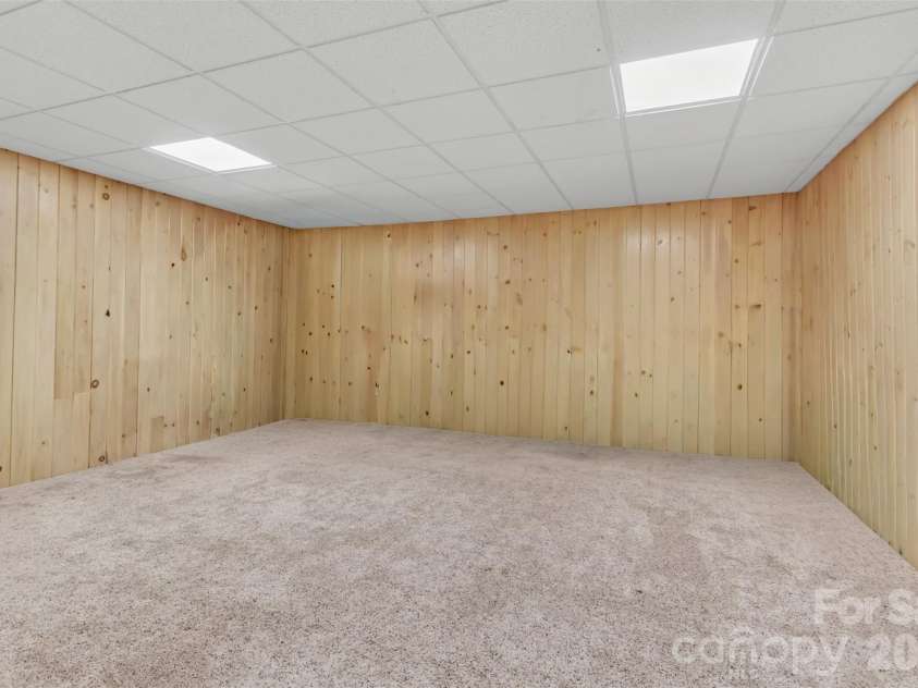 3 Lake Ridge Road, Clover, SC 29710.  MLS# CAR4326905, YatesRealty ID 17166. 